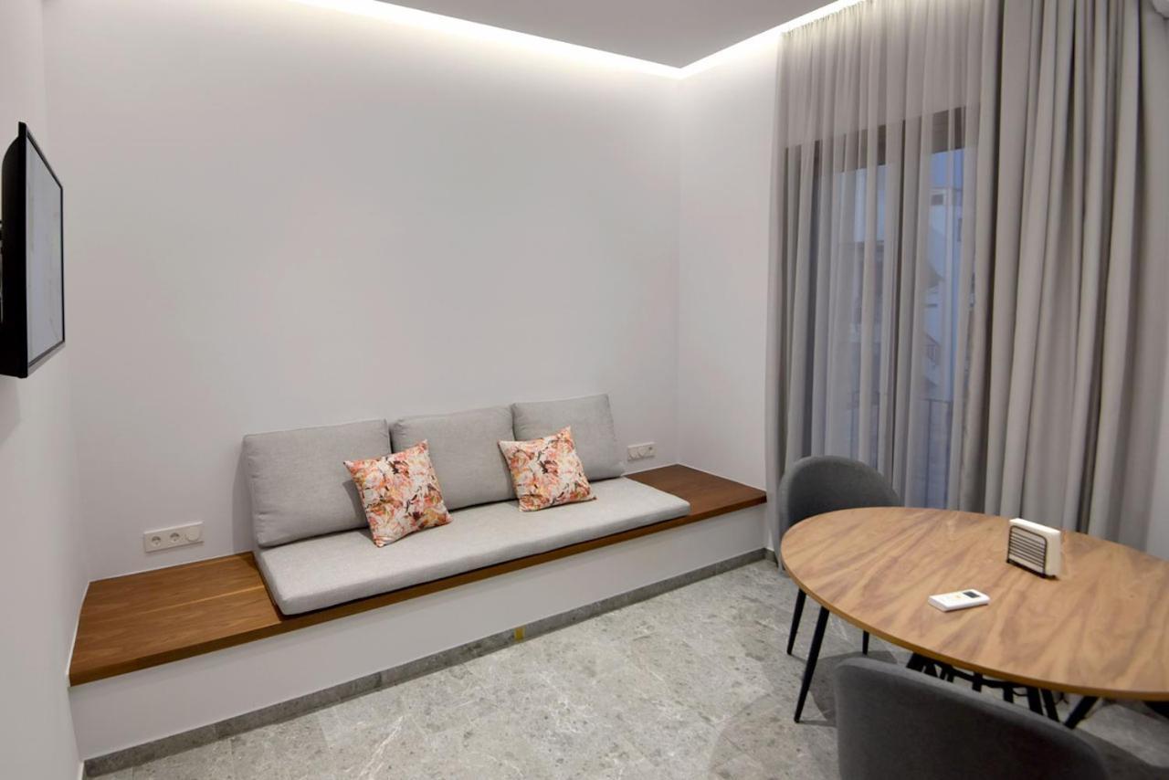 Rose N Stone, Duke, Luxury * Tinos
